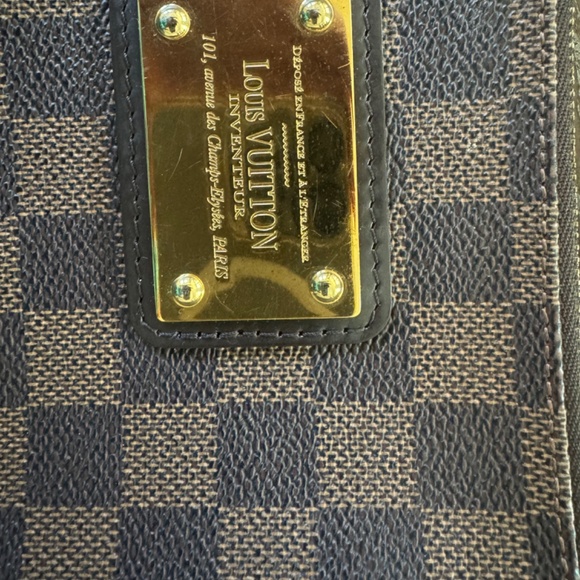 Louis Vuitton Damier Eva pochette with Strap. - Picture 8 of 10